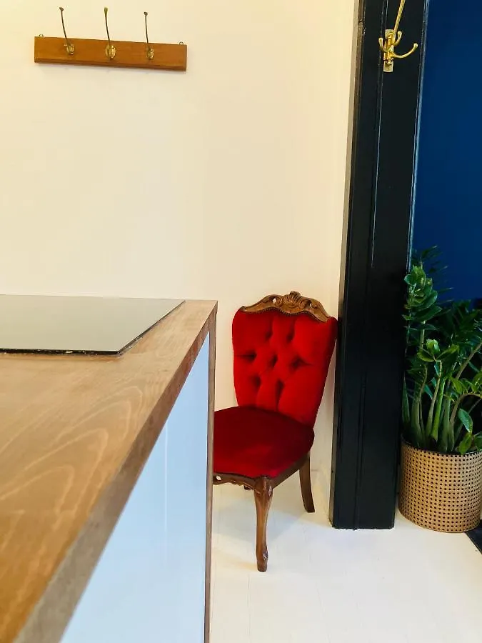 Bnb Suikernest Antwerp Apartment
